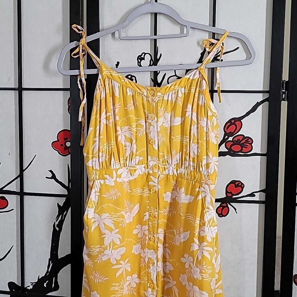 & Other Stories Tropical Yellow and White Floral Sundress - Picture 3 of 11